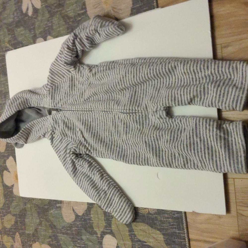 Old Navy bear fleece baby bunting